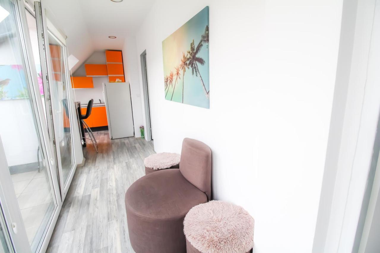 Private Triple Bedroom In Shared Apartment Dw171-4 Vienna Exterior photo